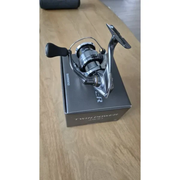 Mulineta Shimano Twin Power 2500 FE produs NOU!!! - imagine 3